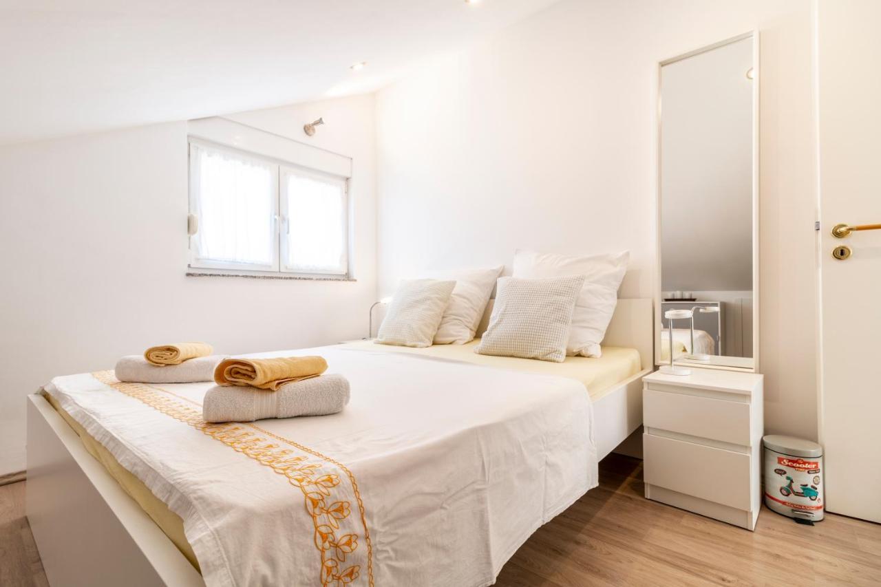 Apartments Lacaleta สปลิท ภายนอก รูปภาพ