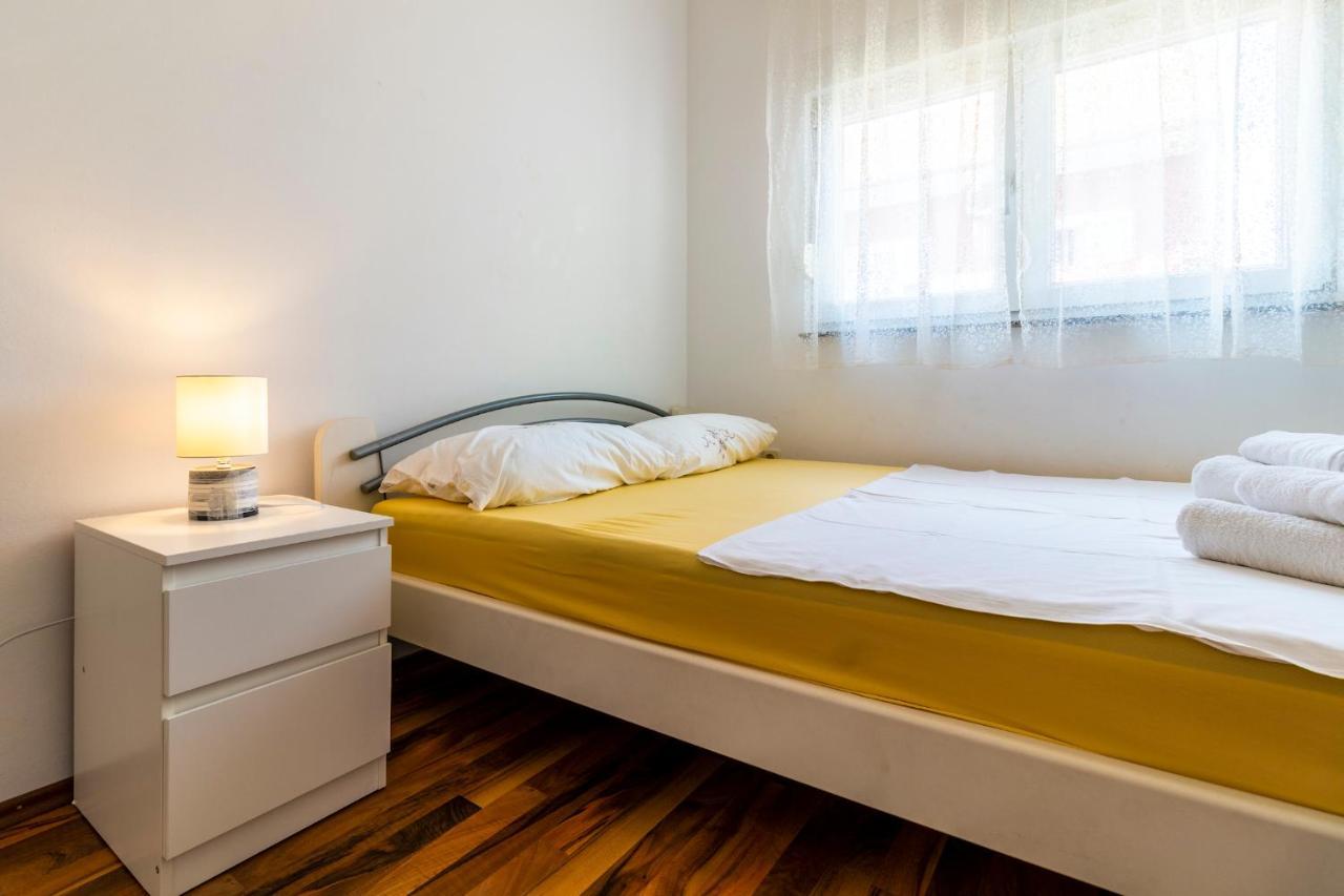 Apartments Lacaleta สปลิท ภายนอก รูปภาพ