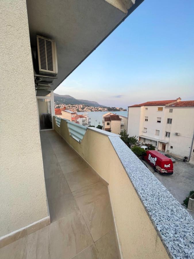 Apartments Lacaleta สปลิท ภายนอก รูปภาพ